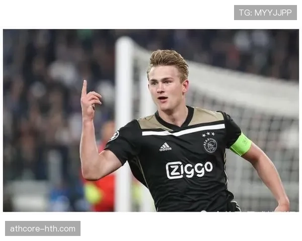 阿贾克斯战术调整分析,力求逆袭重回竞争力增强的巅峰状态 阿贾克斯战术调整分析,力求逆袭重回竞争力增强的巅峰状态